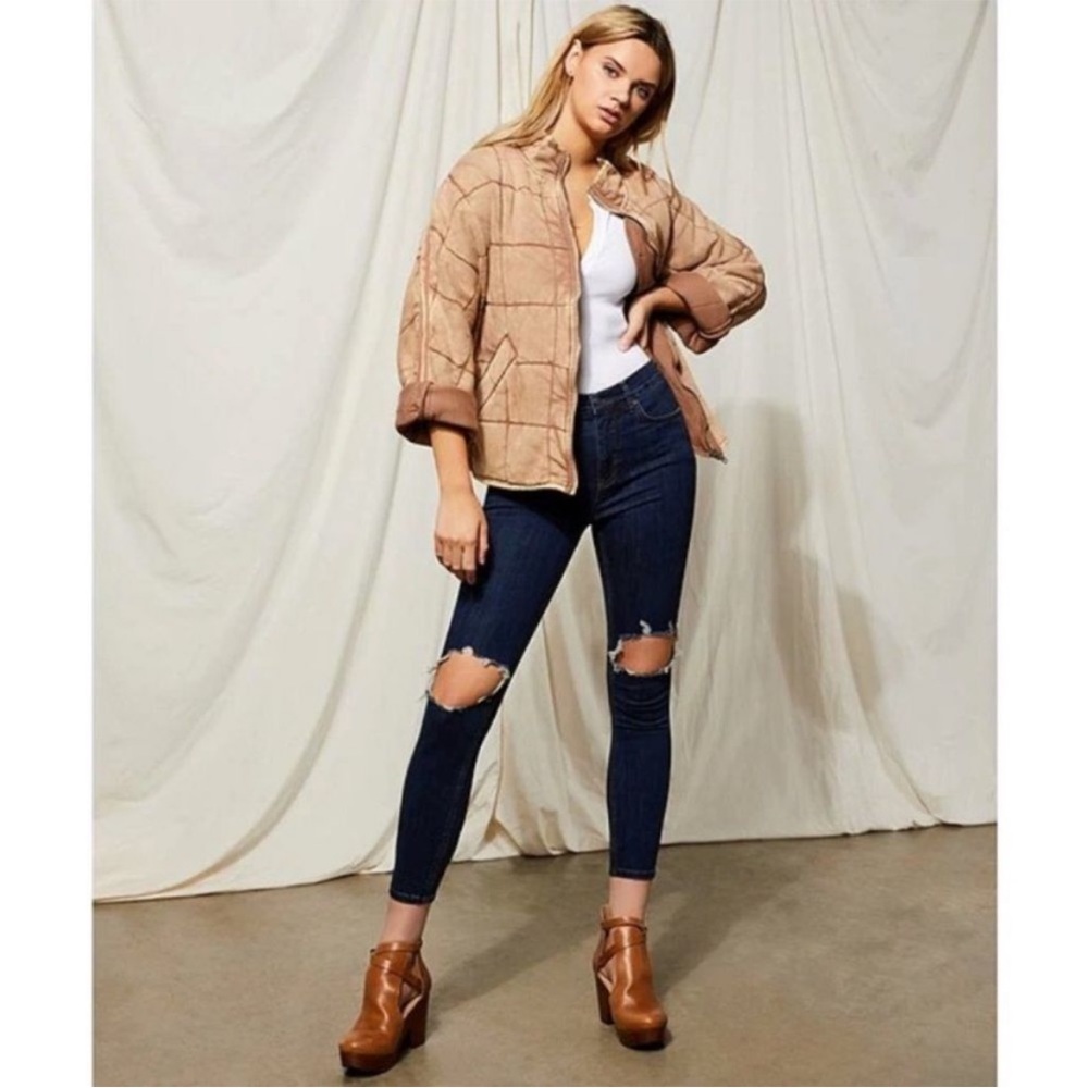 Free people- busted knee skinny jeans